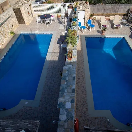 Il Figolla Private Pool & Sea View לינה וארוחת בוקר