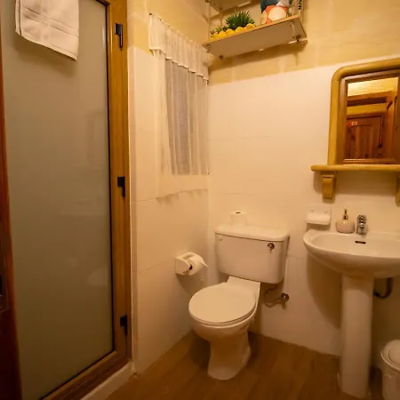 Il Figolla Private Pool & Sea View Bed and breakfast 4*