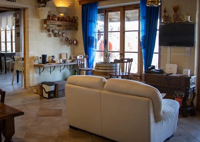 Il Figolla Private Pool & Sea View Bed & Breakfast 4*