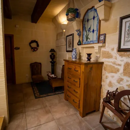 Il Figolla Private Pool & Sea View Bed & Breakfast