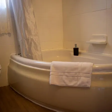 Il Figolla Private Pool & Sea View ベッド・アンド・ブレックファスト Xagħra